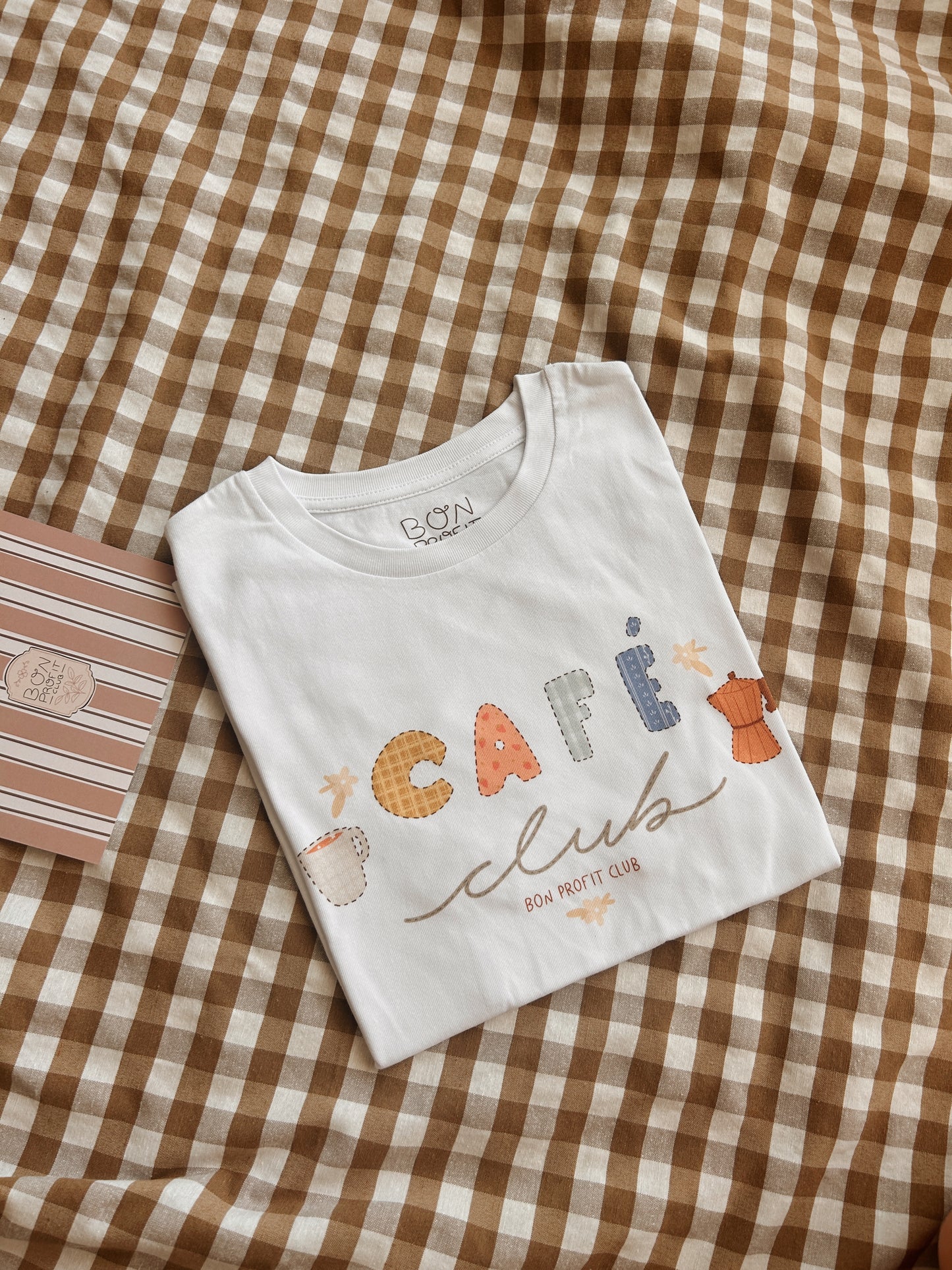 Camiseta manga corta mujer blanca café club tipo patchwork