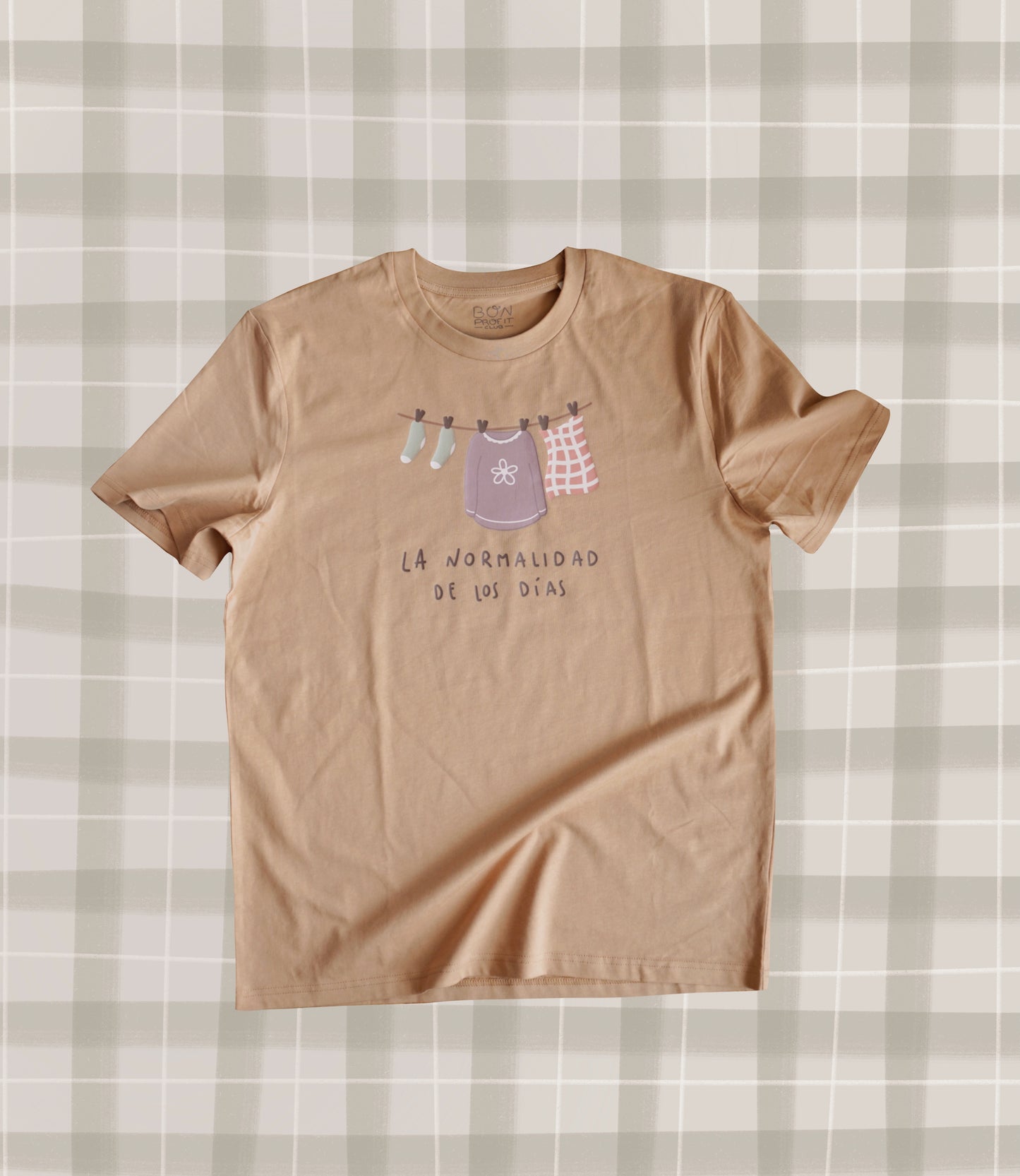 Camiseta manga corta unisex latte marrón ropa tendida normalidad